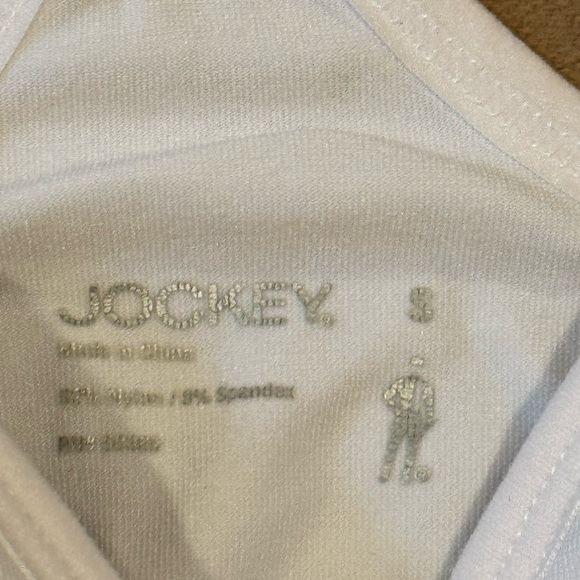 Jockey White Padded Workout Top - size small - Picture 8 of 8